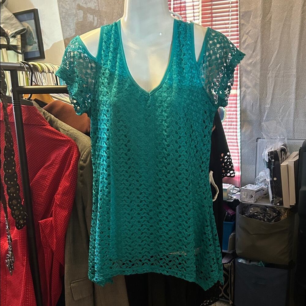 Teal Lace Cold Shoulder Top BNWT - Picture 2 of 6